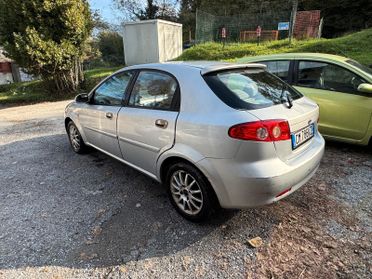 Daewoo Lacetti 1.6 16V 5P.