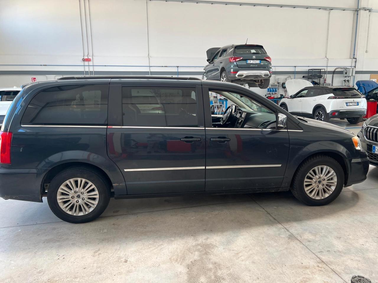 Lancia Voyager 2.8 Turbodiesel Gold 177 CV