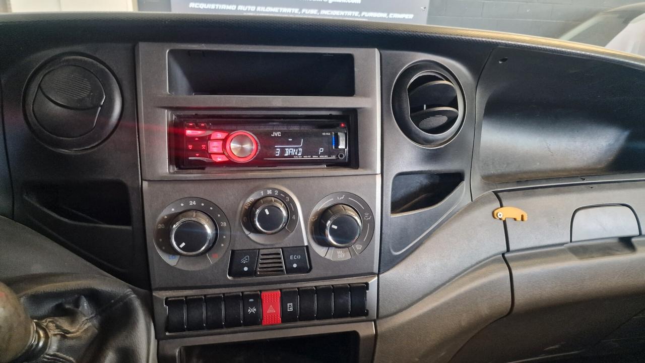 IVECO DAILY 33S13