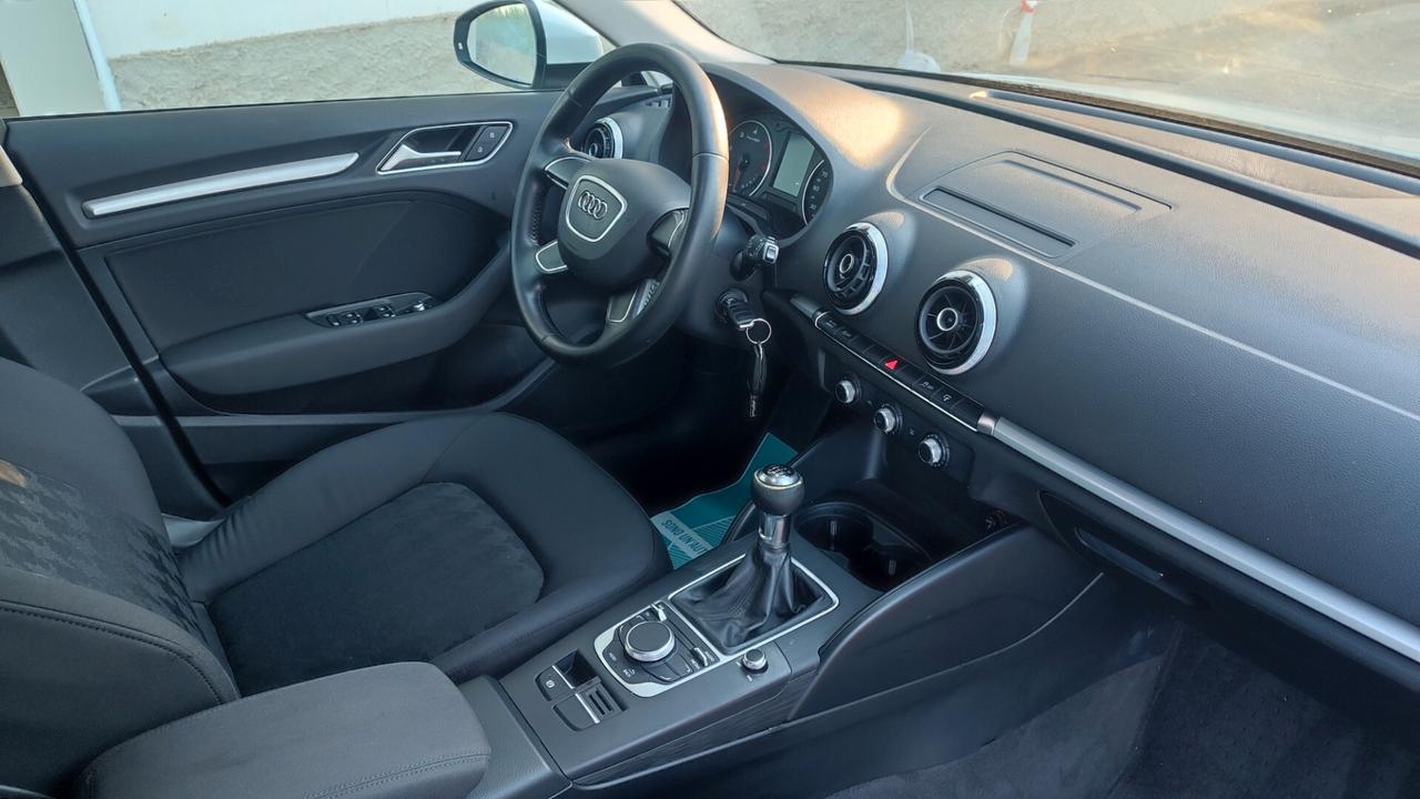 AUDI A3 1.6 TDI -