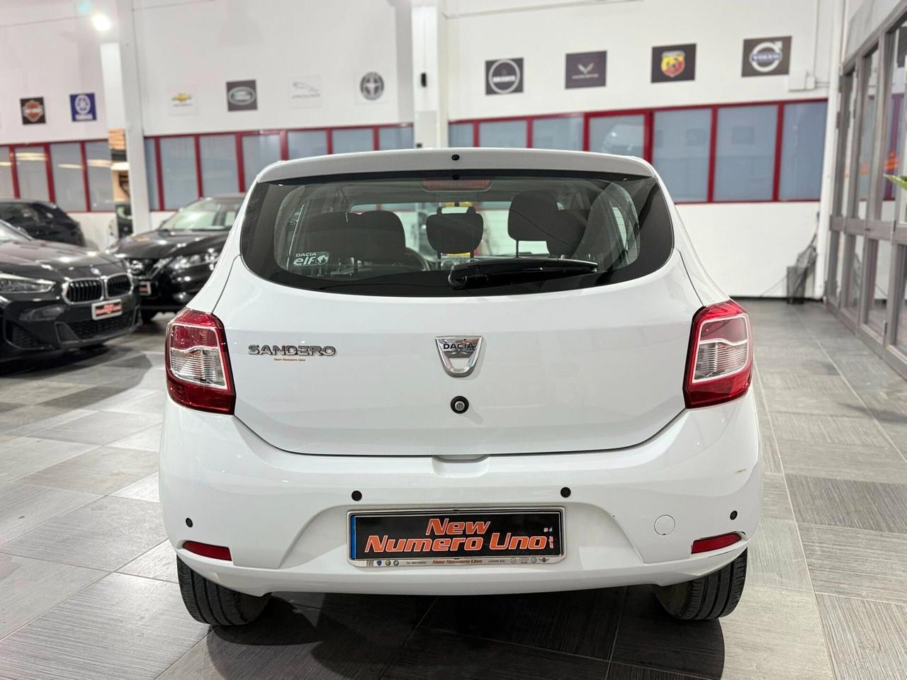 Dacia Sandero 1.2 benzina 75CV Serie Speciale Laureate Family