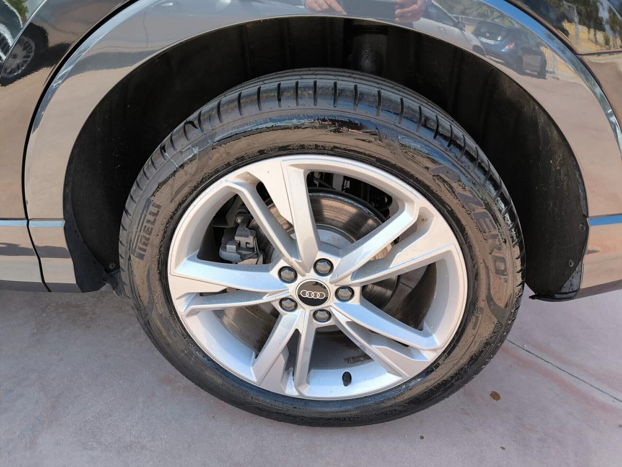 Audi Q3 40 TDI quattro S tronic S line edition