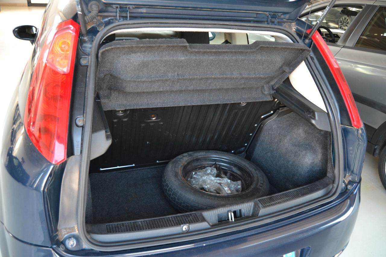Fiat Grande Punto 1.4 3P Dynamic A.C/Radio
