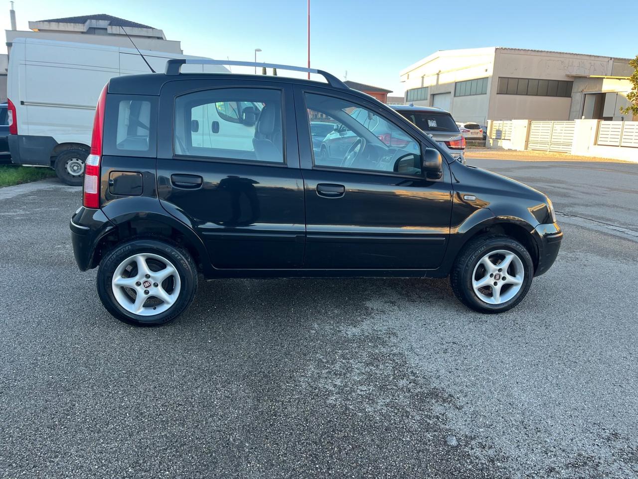 Fiat Panda 1.4 benzina/metano.