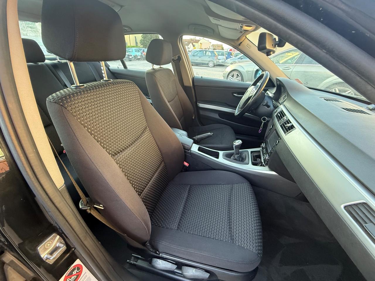 BMW 318d 2.0 143CV BERLINA Futura 2011 EU5