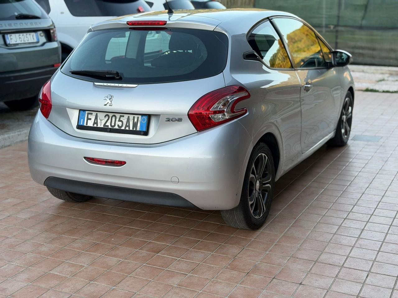 Peugeot 208 1.4 HDi 68 CV 3 porte Active
