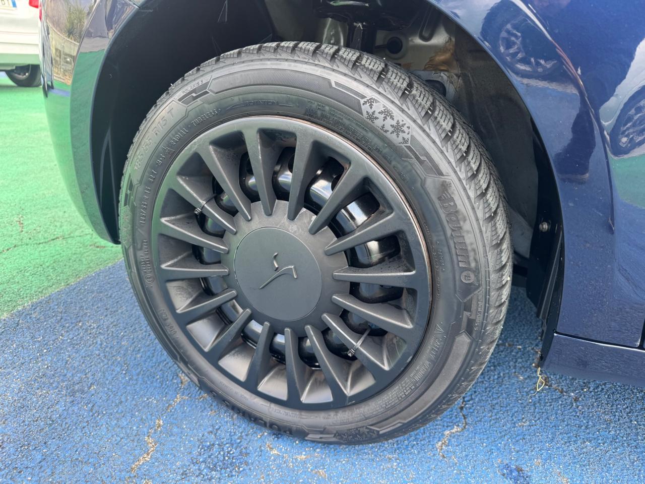 Lancia Ypsilon 1.2 69 CV 5 porte GPL Ecochic Monogram