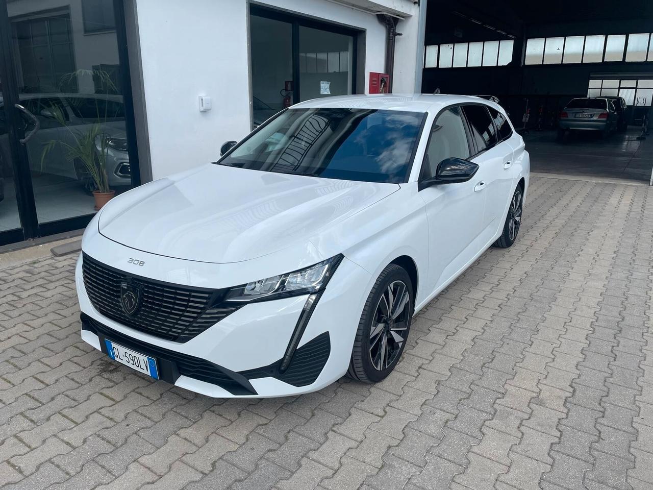 Peugeot 308 BlueHDi 130 S&S EAT8 SW Allure
