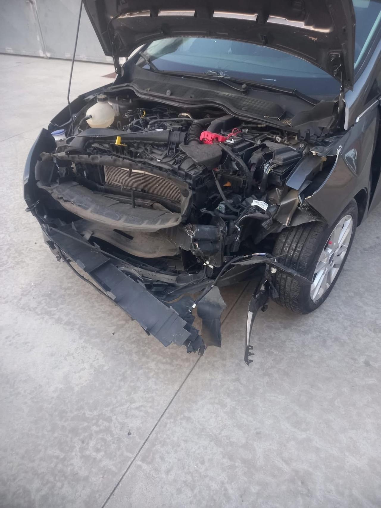 Ford Fiesta 1.1 2023 Incidentata sinistrata