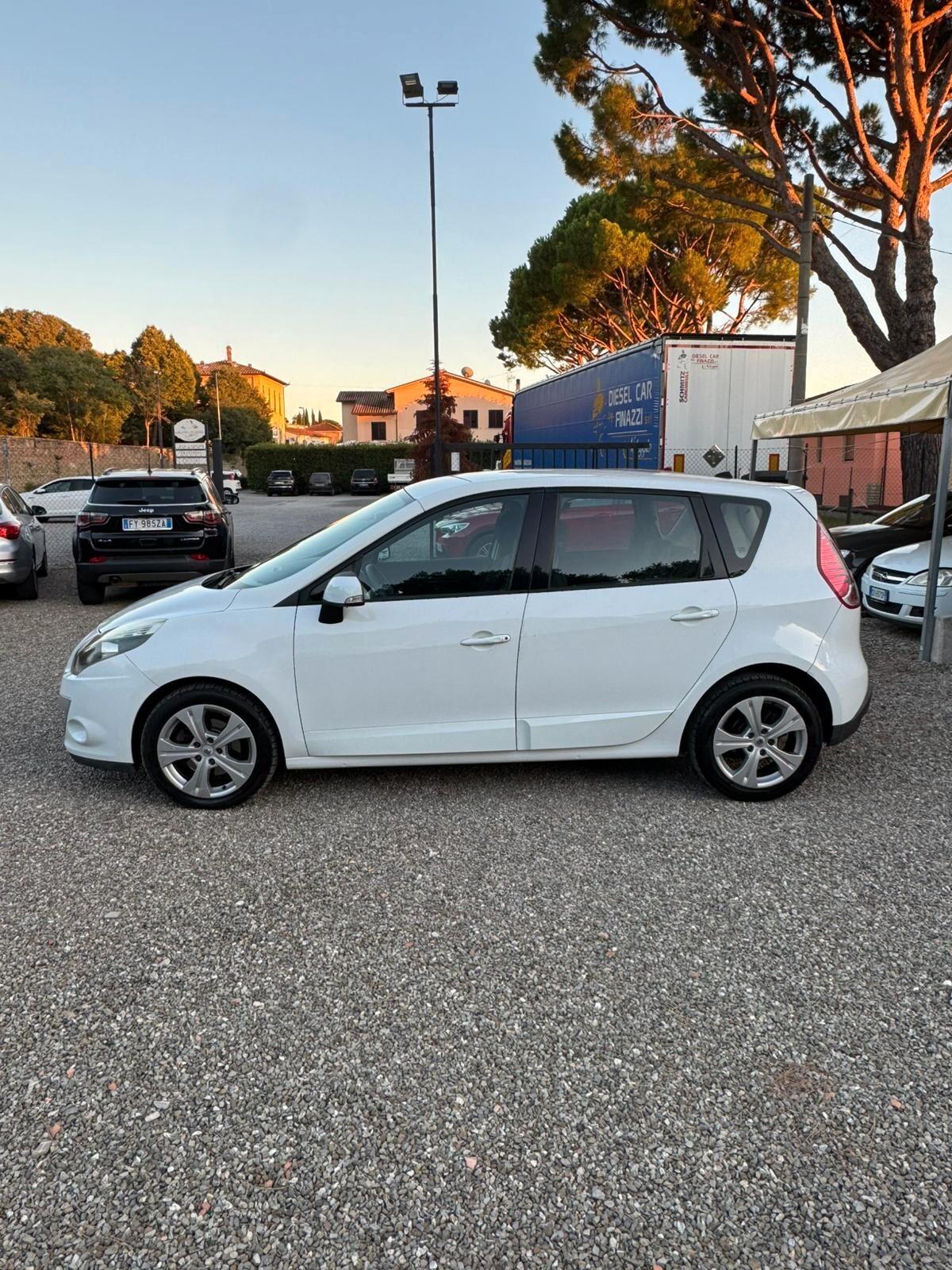 Renault Scenic Scénic X-Mod 1.5 dCi 110CV Dynamique