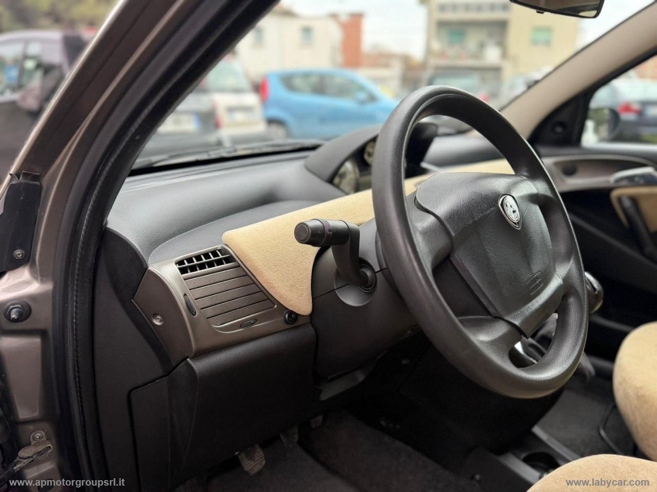 LANCIA Ypsilon 1.2 16V Argento