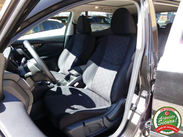 NISSAN Qashqai 1.5 dCi 2WD N-Connecta