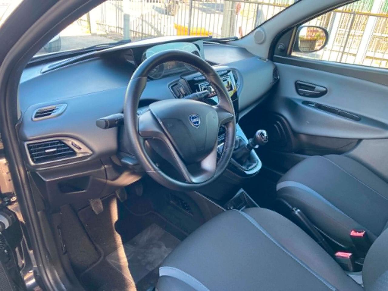 Lancia Ypsilon 1.2 69 CV 5 p. Come Nuova