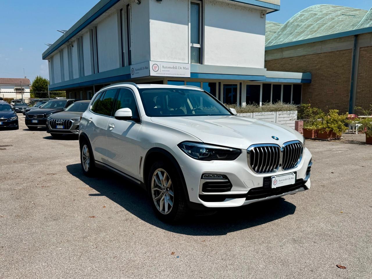 BMW X5 xdrive30d auto 265cv GANCIO TRAINO IVA ESPOSTA 40%