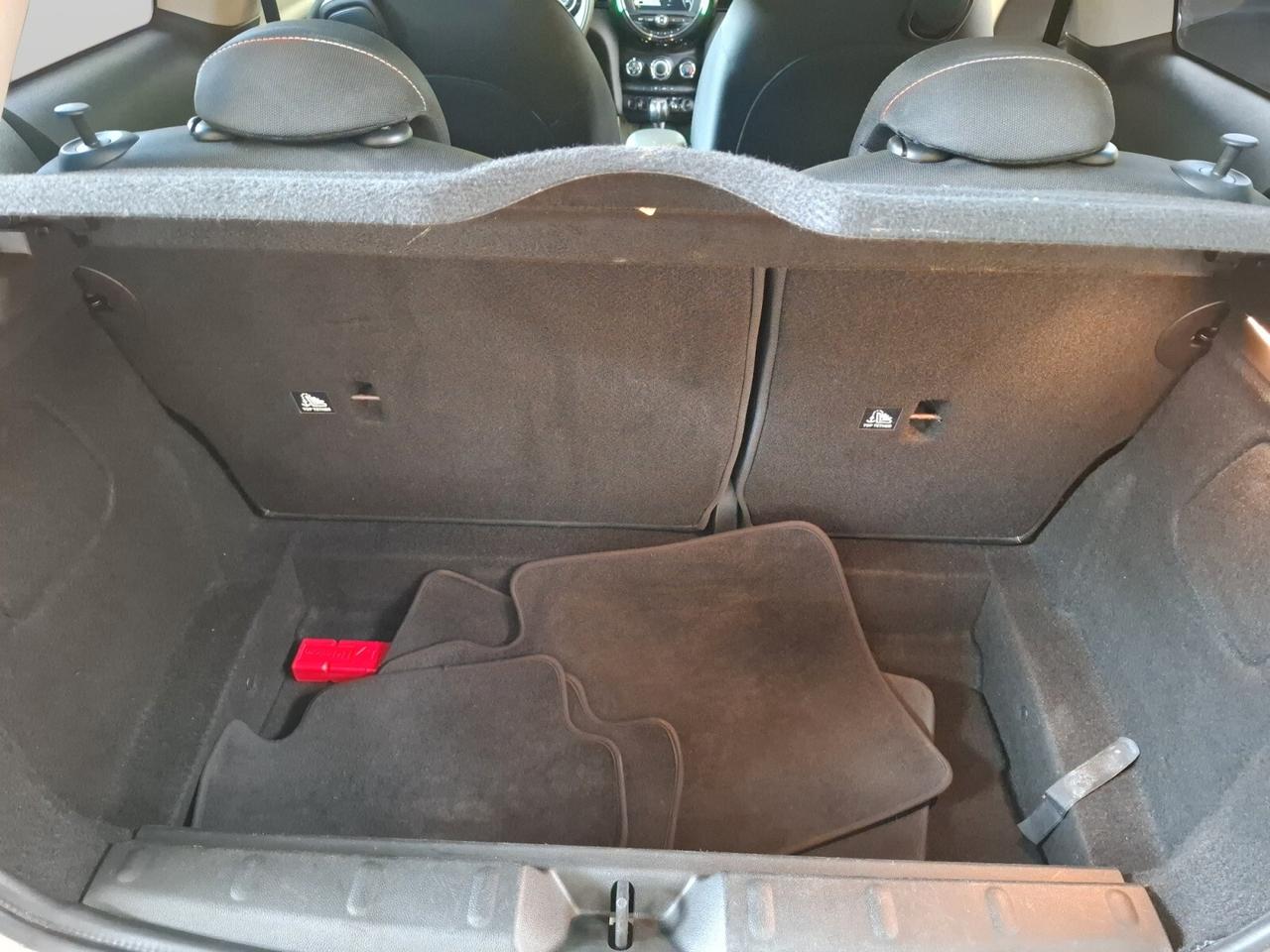 Mini 1.2 One Boost 75cv vetri privacy