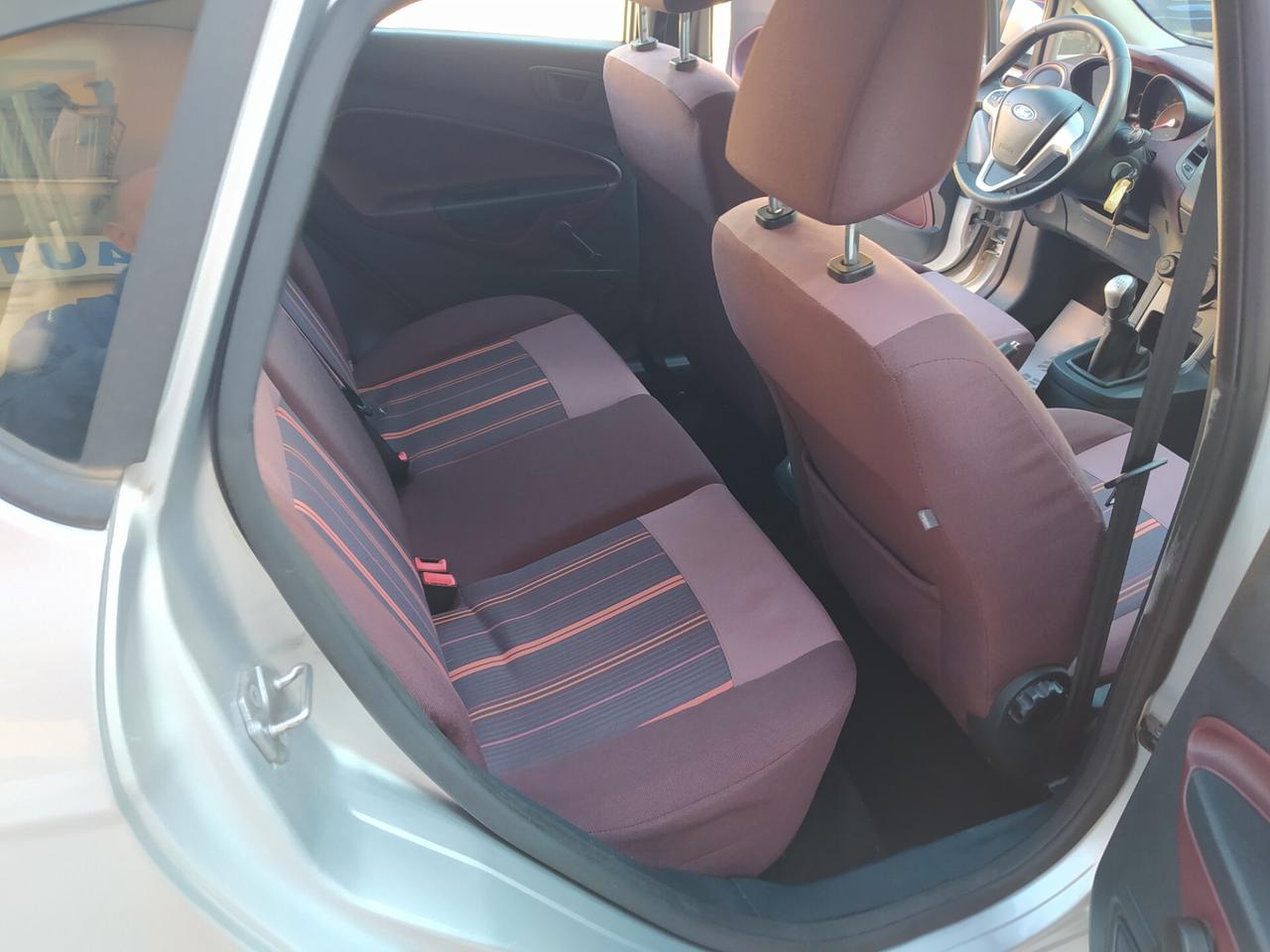 Ford Fiesta 1.4 TDCi 68CV 5 porte Titanium Neopatentati