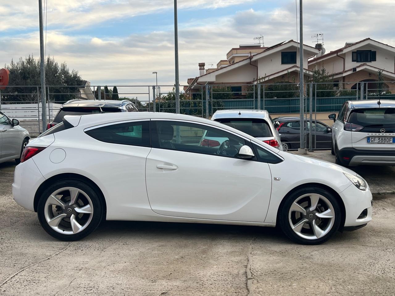 Opel Astra GTC 1.4 Turbo 140CV S&S 3 porte Elective