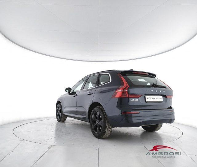 VOLVO XC60 B4 (d) automatico Core