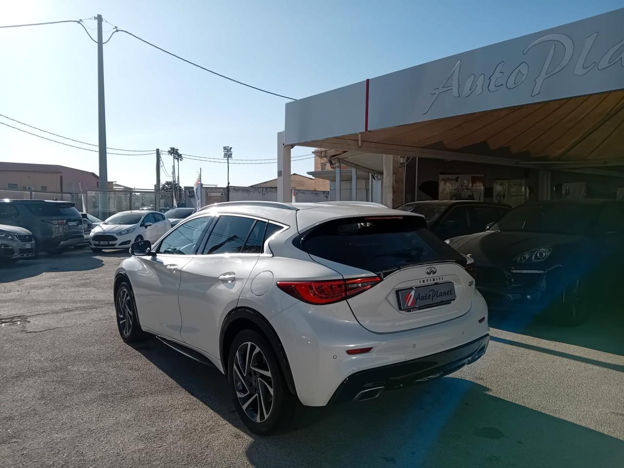 Infiniti Q30 1.5 diesel Premium Tech