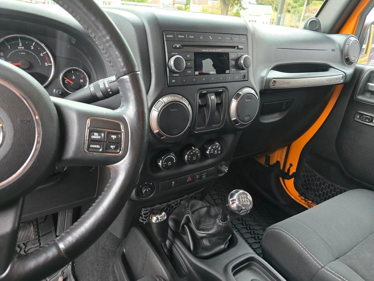 Jeep Wrangler Tettuccio rigido 2.8 CRDI Mountain