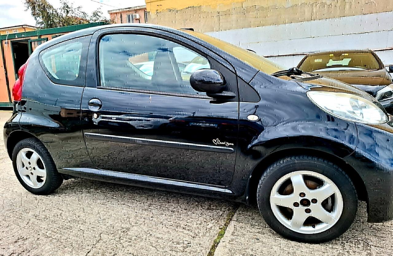 PEUGEOT 107 1.0 68CV 3p. Sweet Years benzina