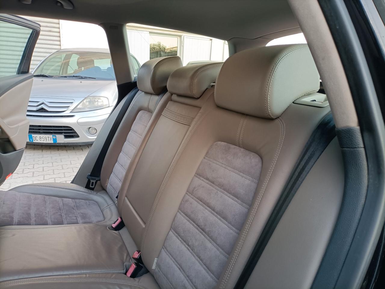 Volkswagen Passat 2.0 TDI Var. Highline