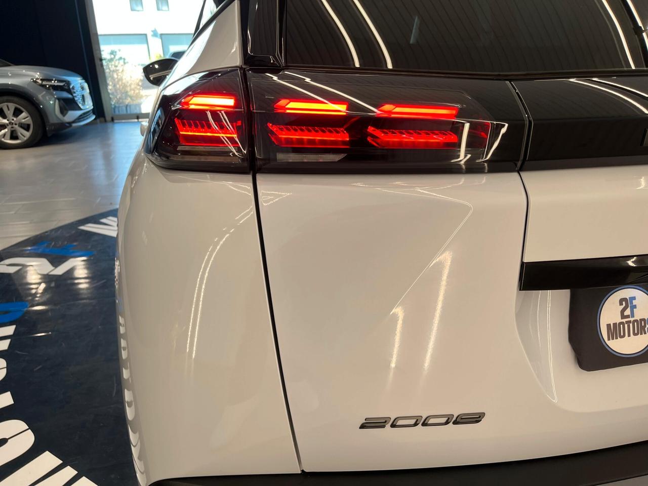 Peugeot 2008 PureTech 100 S&S Allure