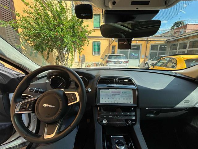 JAGUAR F-Pace 2.0 D 180 CV AWD aut. Prestige