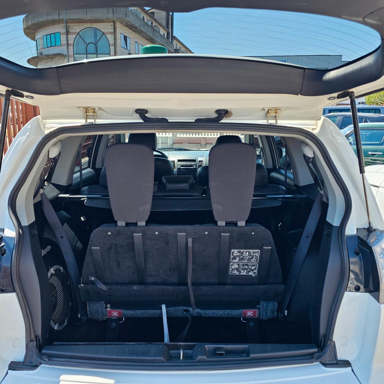 Mitsubishi Outlander 2.2 DI-D TC-SST Instyle DPF 7p