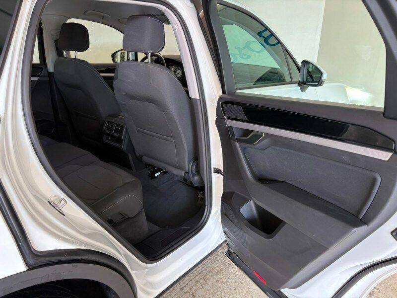 VOLKSWAGEN Touareg 3.0 V6 TDI 286 CV SCR Style
