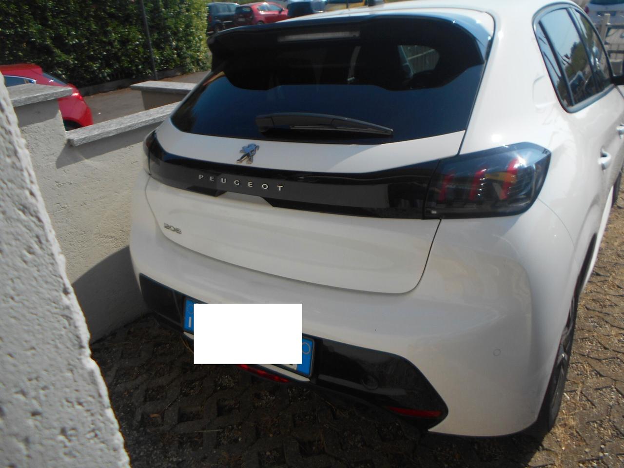 Peugeot 208 PureTech 100 Stop&Start EAT8 5 porte Allure Pack