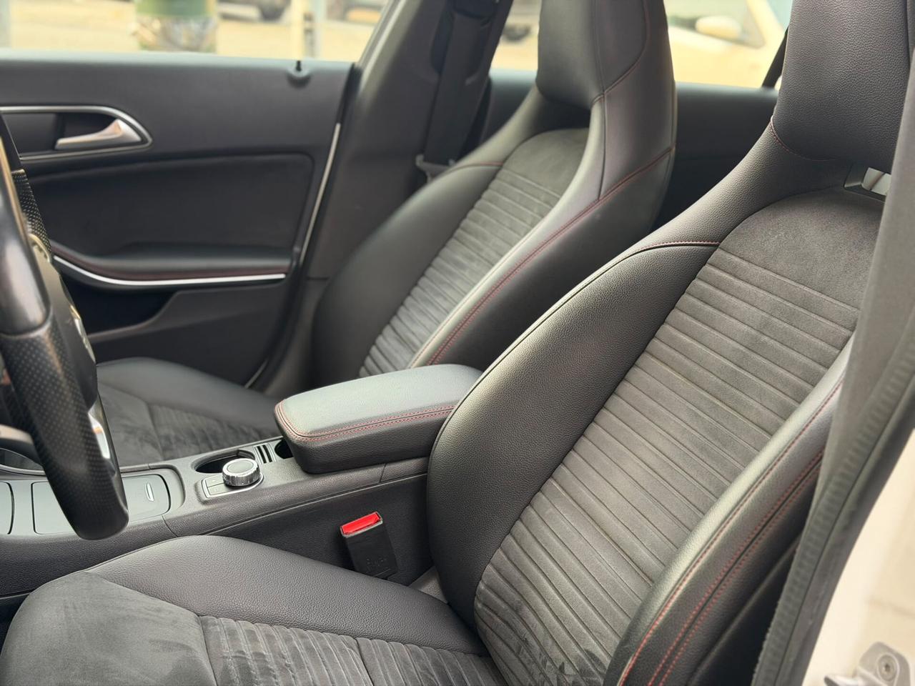 Mercedes-benz CLA 200 CDI Automatic Premium