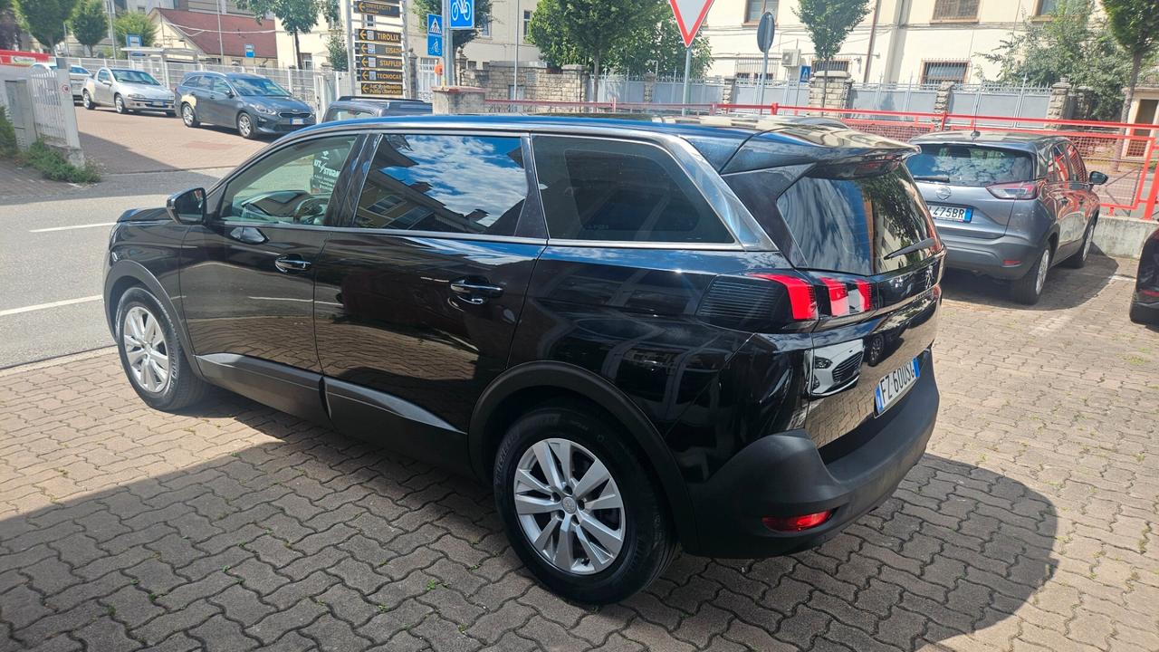 Peugeot 5008 1.5 bluehdi 131 CV C.AUTOMATICO-NAVY-CARPLAY-