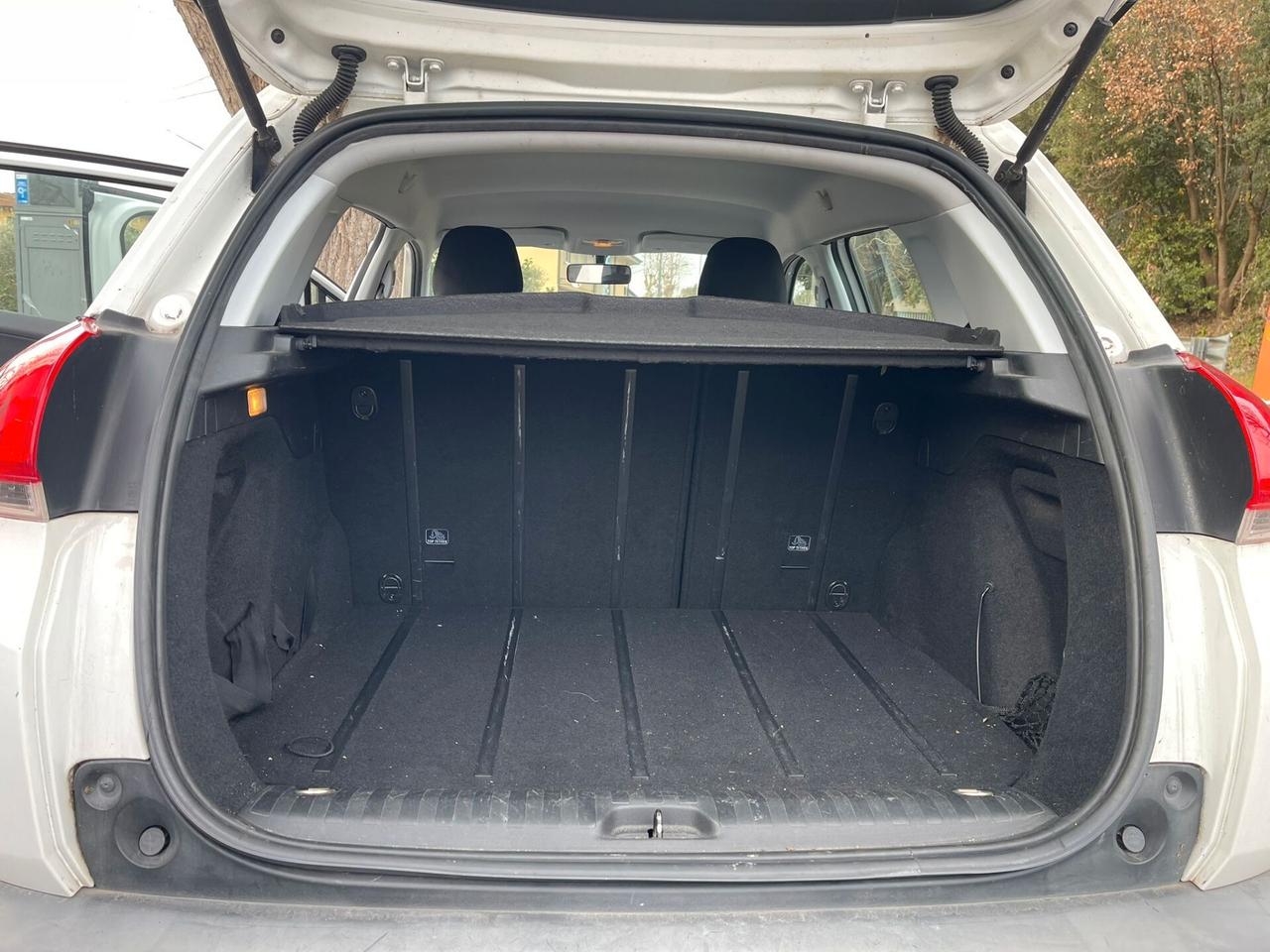 Peugeot 2008 1.2 VTi 82CV Allure