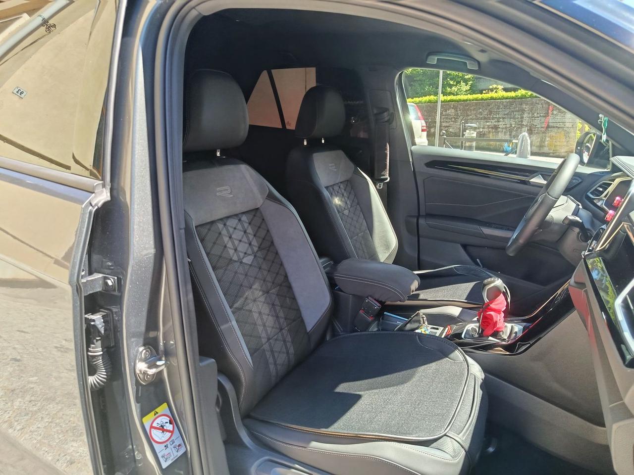 Volkswagen T-Roc R Line Plus 1.5 TSI #10942