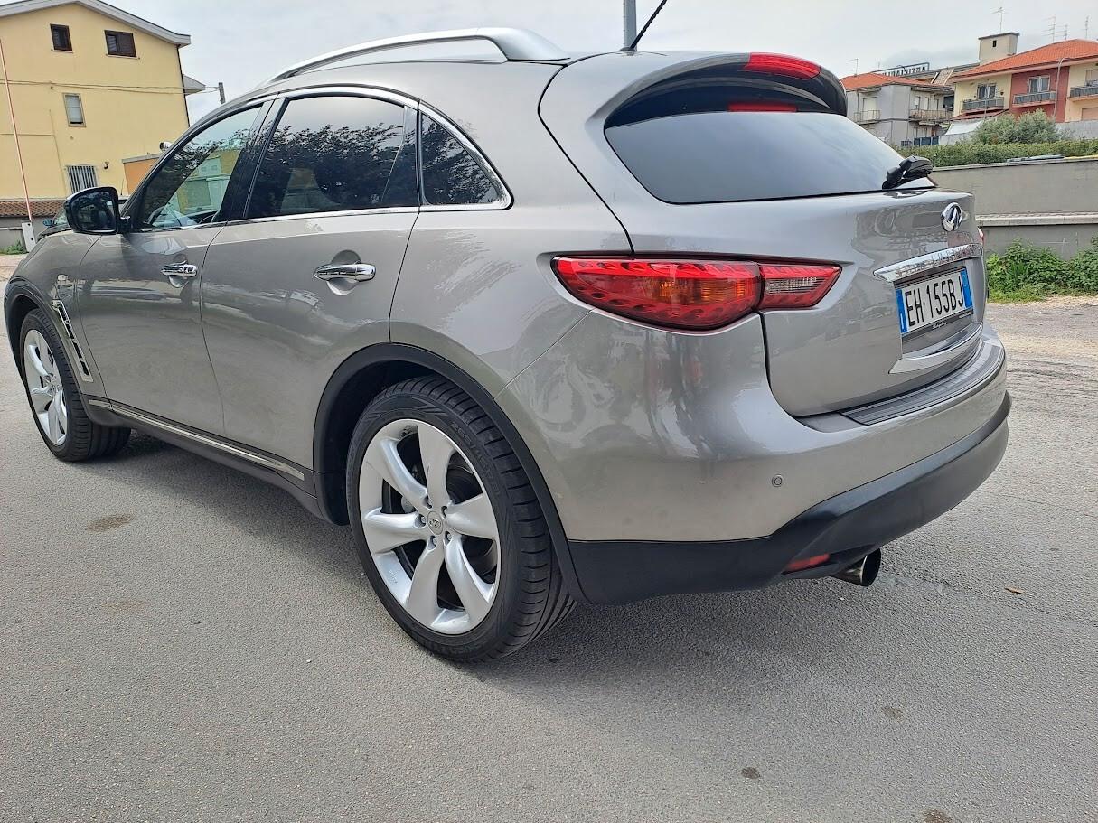 Infiniti FX30d S Premium