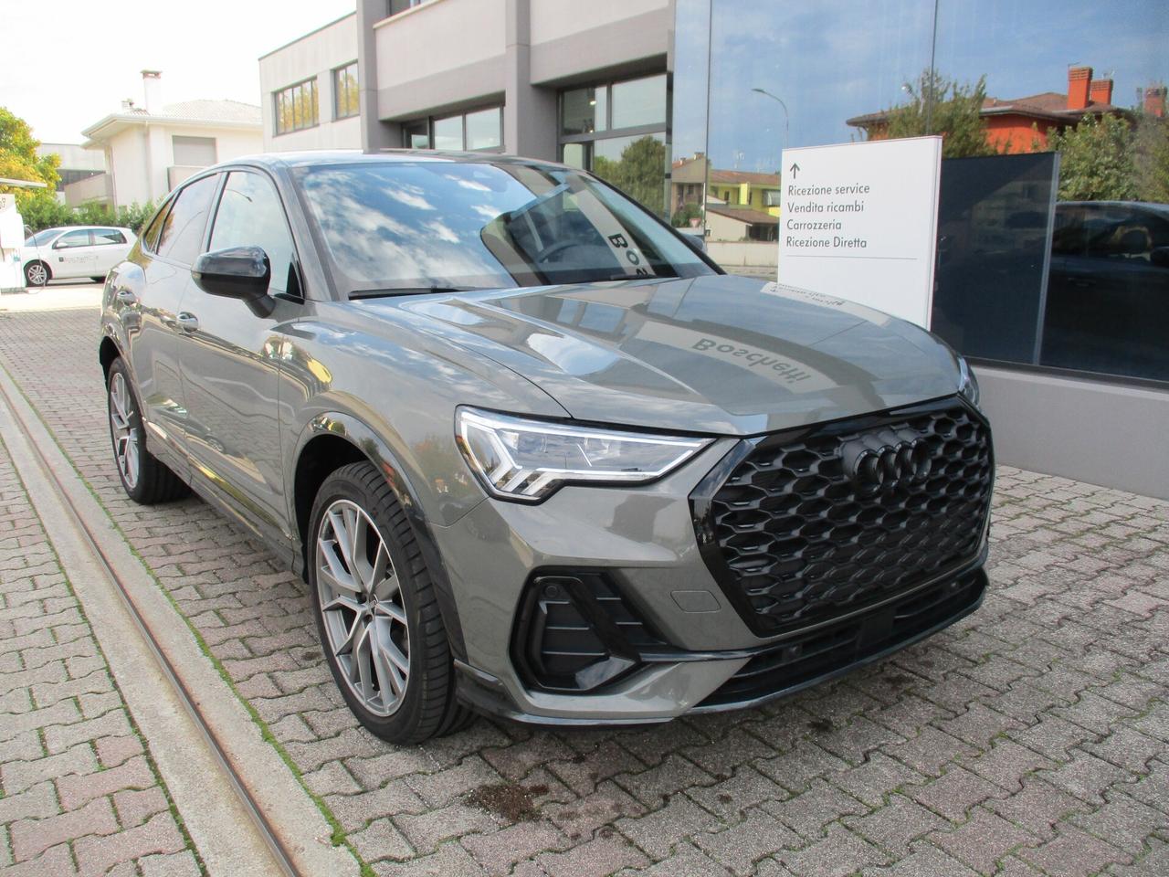 Audi Q3 35 TDI S tronic line edition