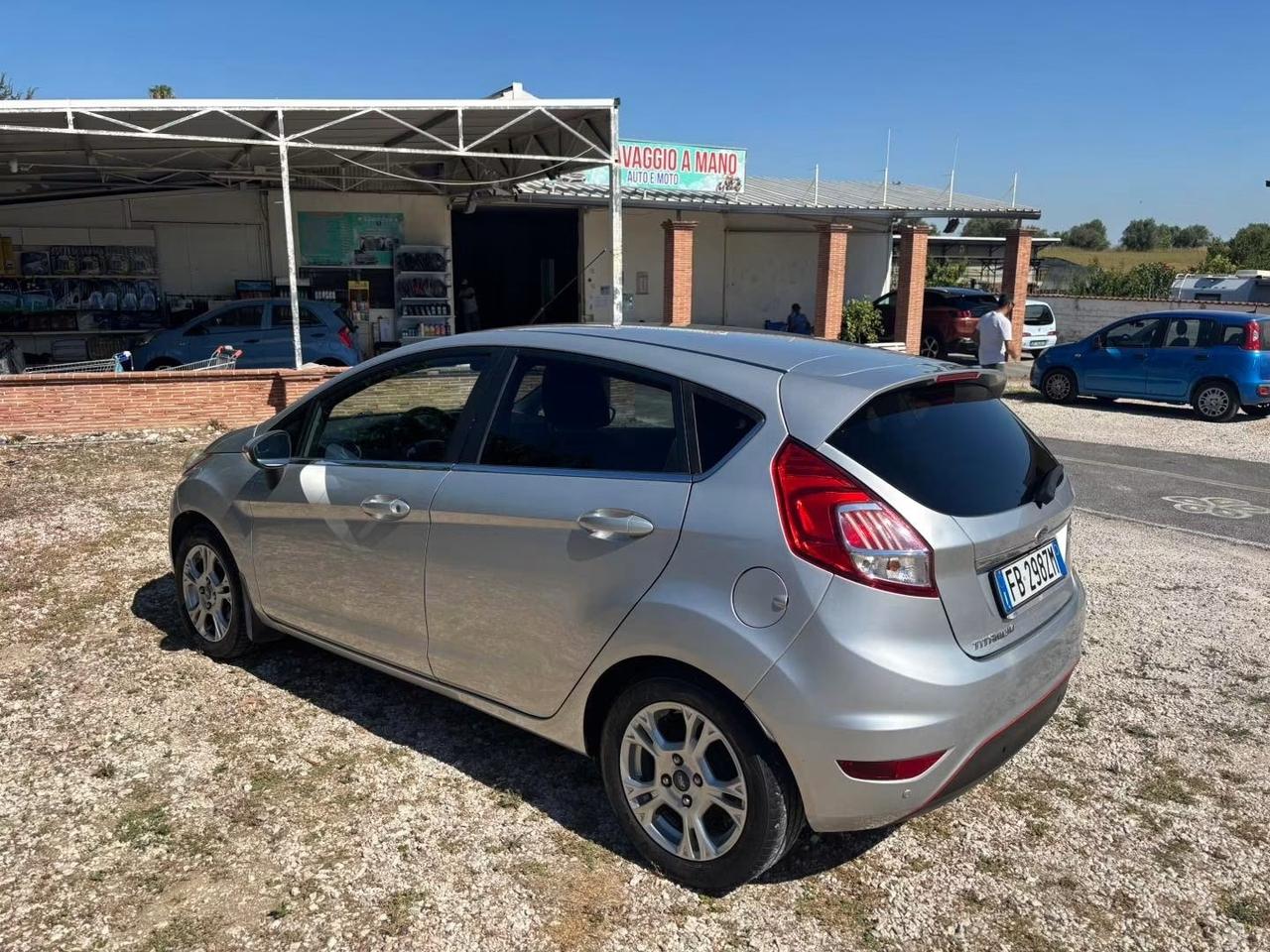 Ford Fiesta 1.0 80CV 5 porte Titanium