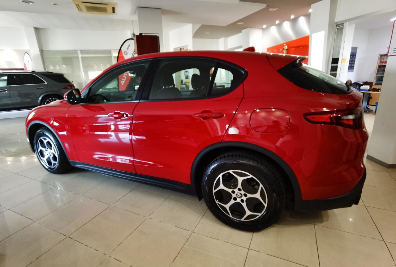 Alfa Romeo Stelvio 2.2 Td AT8 Q4 Business