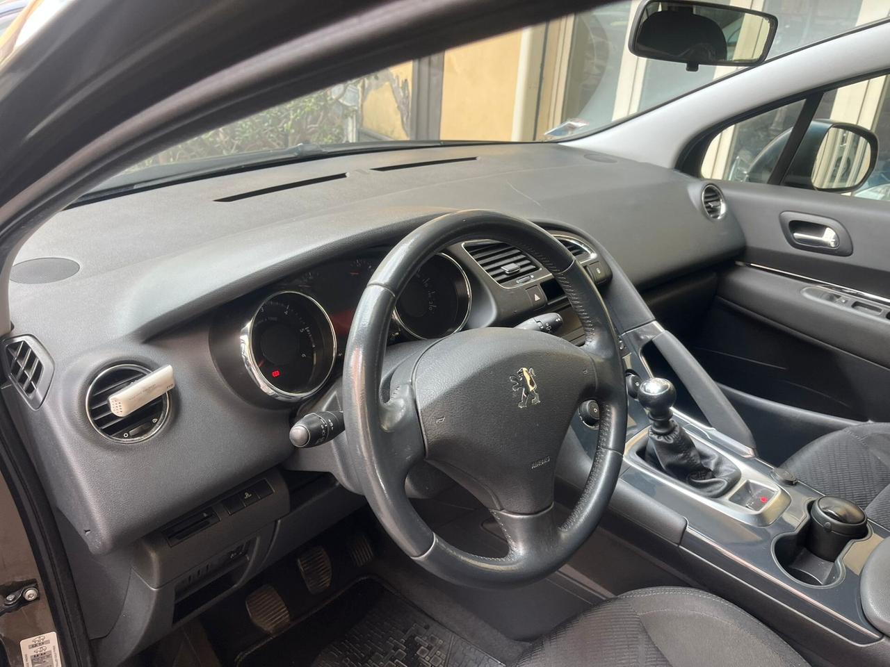 Peugeot 3008 1.6 HDi 110CV Premium