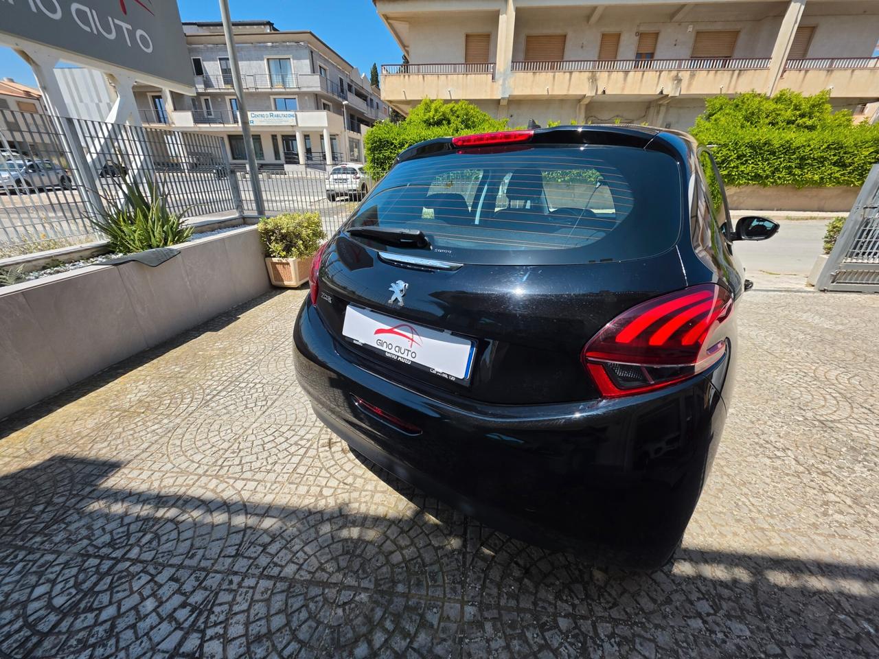 Peugeot 208 PureTech 82 Stop&Start 5 porte Allure