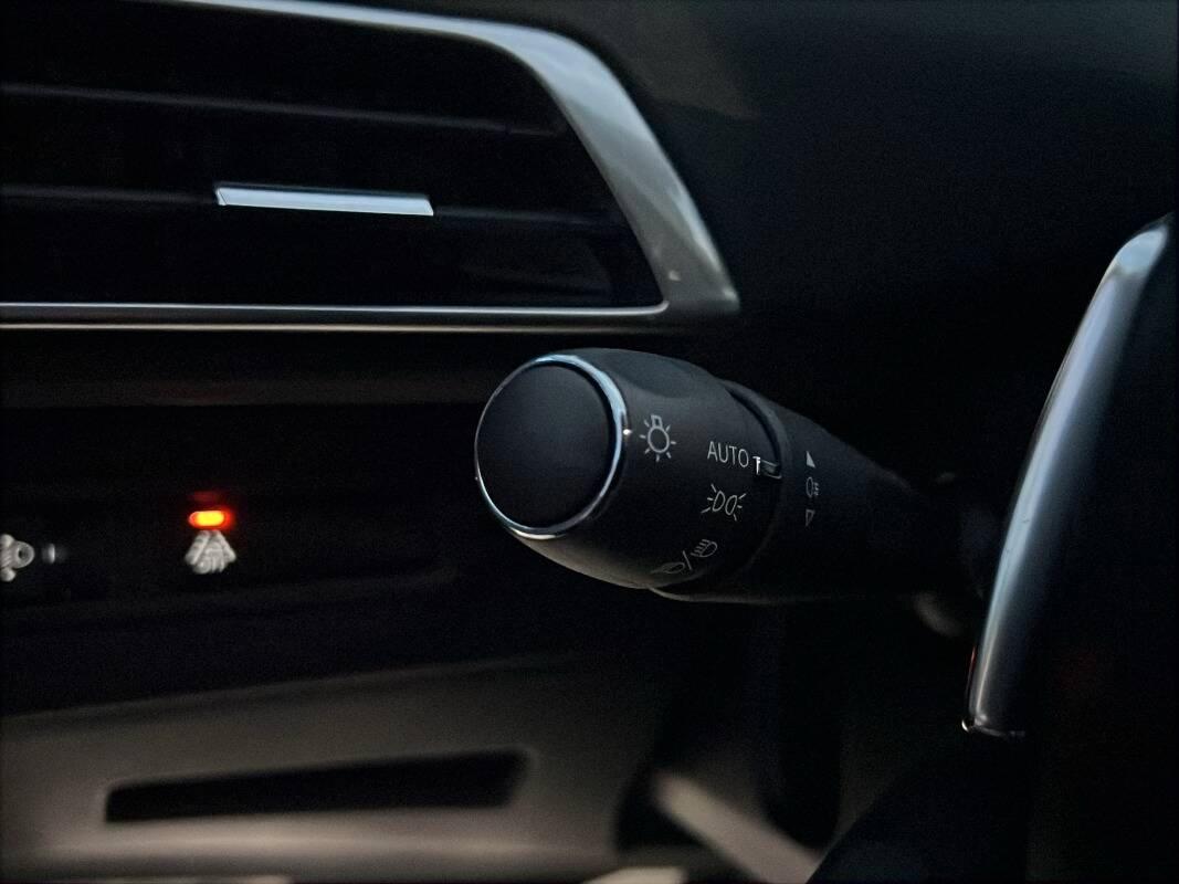 Peugeot 3008 II 1.5 bluehdi Allure Pack 130cv eat8 Con TELECAMERA