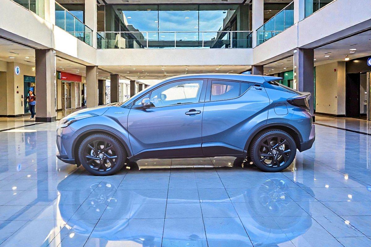 TOYOTA C-HR 1.8 Hybrid E-CVT Trend