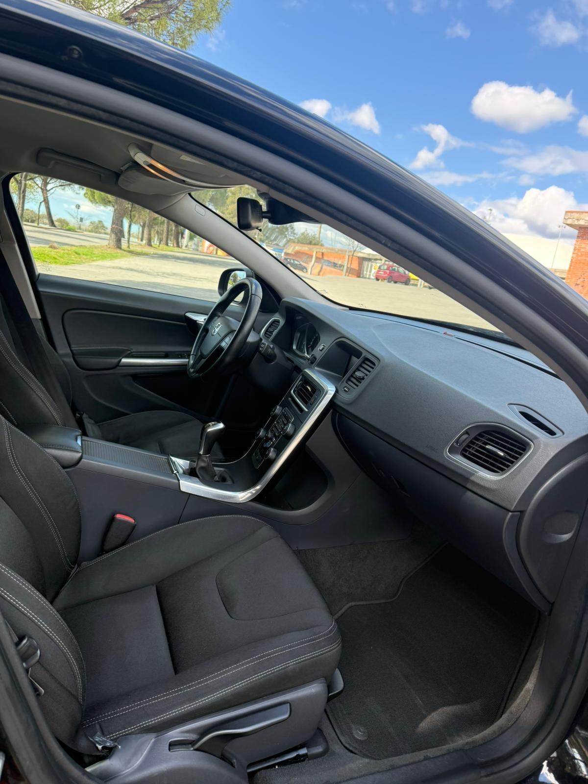 Volvo V60 D2 Business