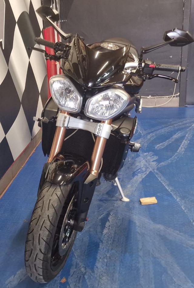 TRIUMPH Speed Triple 1050 - ANNO 2011
