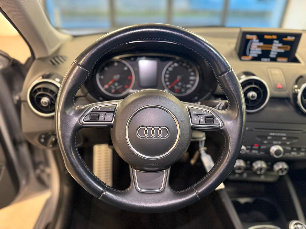 Audi A1 SPB 1.6 TDI S line edition plus