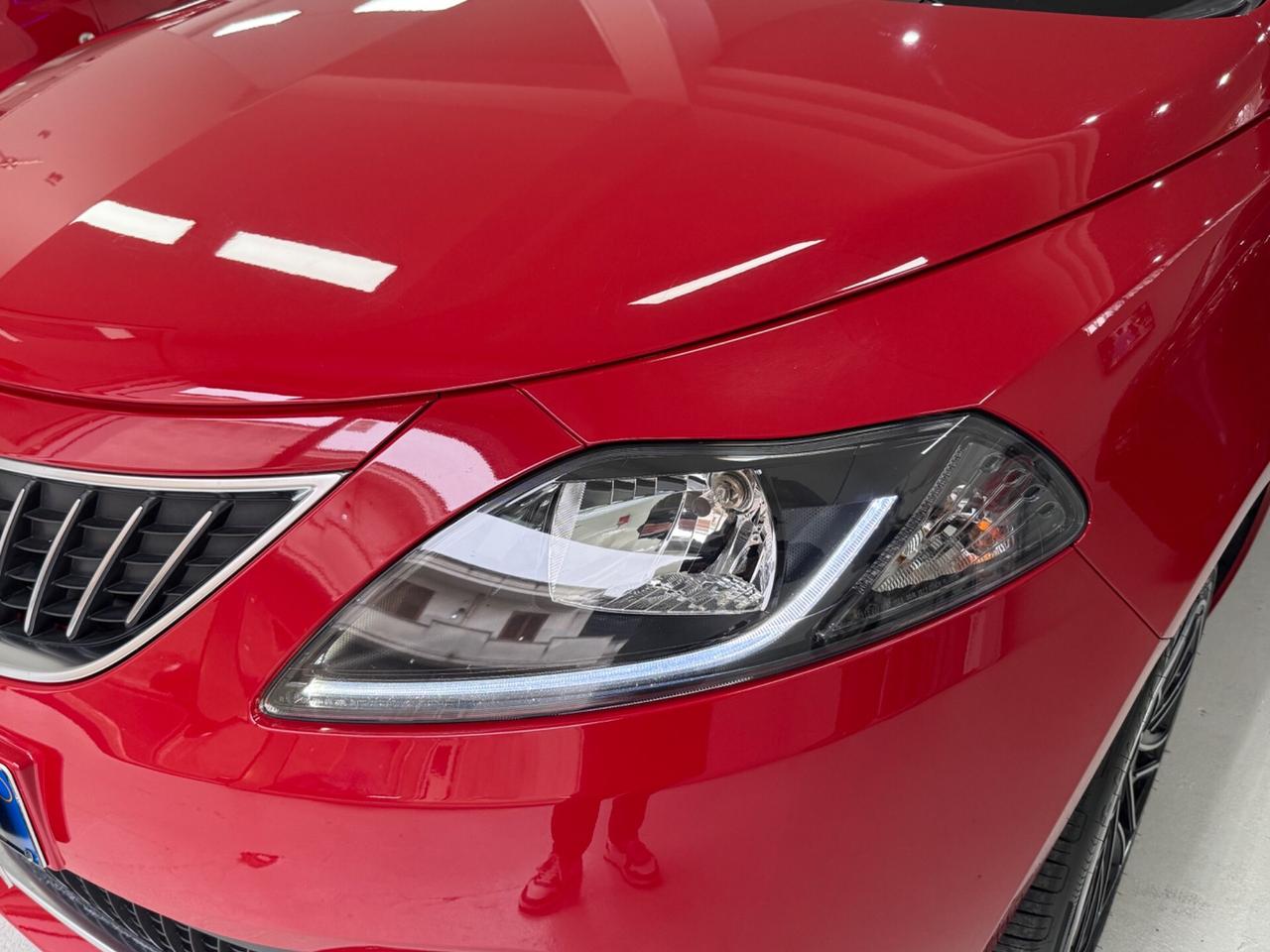 Lancia Ypsilon 1.0 Hybrid Gold *Camera*Carplay