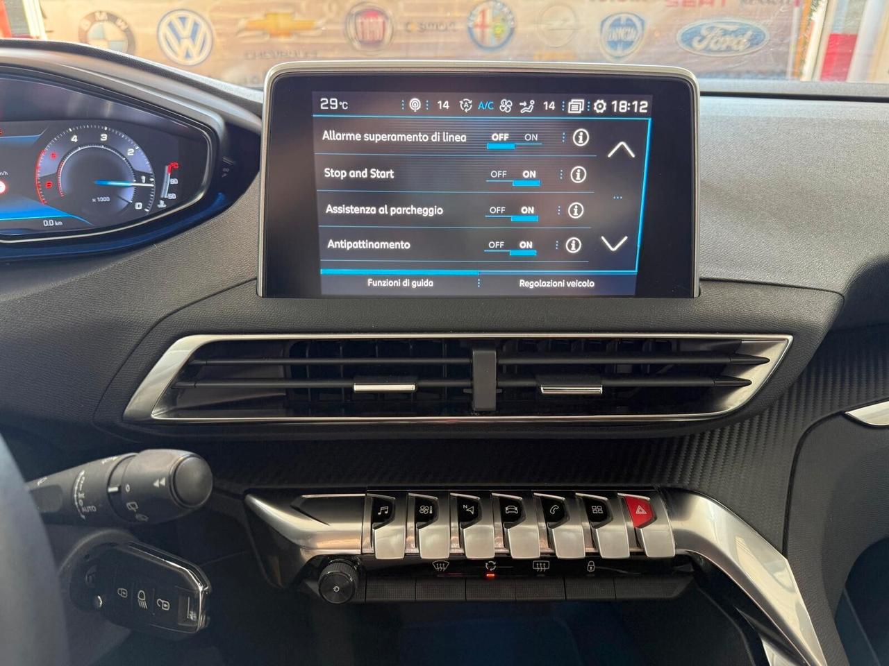 Peugeot 3008 BlueHDi 130 S&S Business 2020