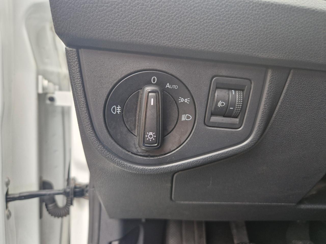 Volkswagen Polo 1.0 80CV "55.200 km" Carplay, Sensori, Clima bizona
