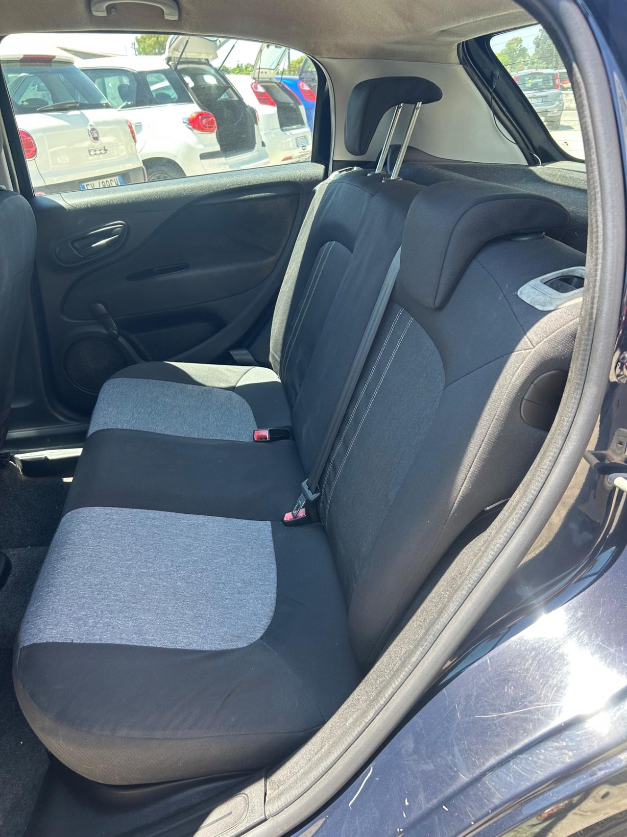 Fiat Punto 1.3 MJT II 75 CV 5 porte Lounge